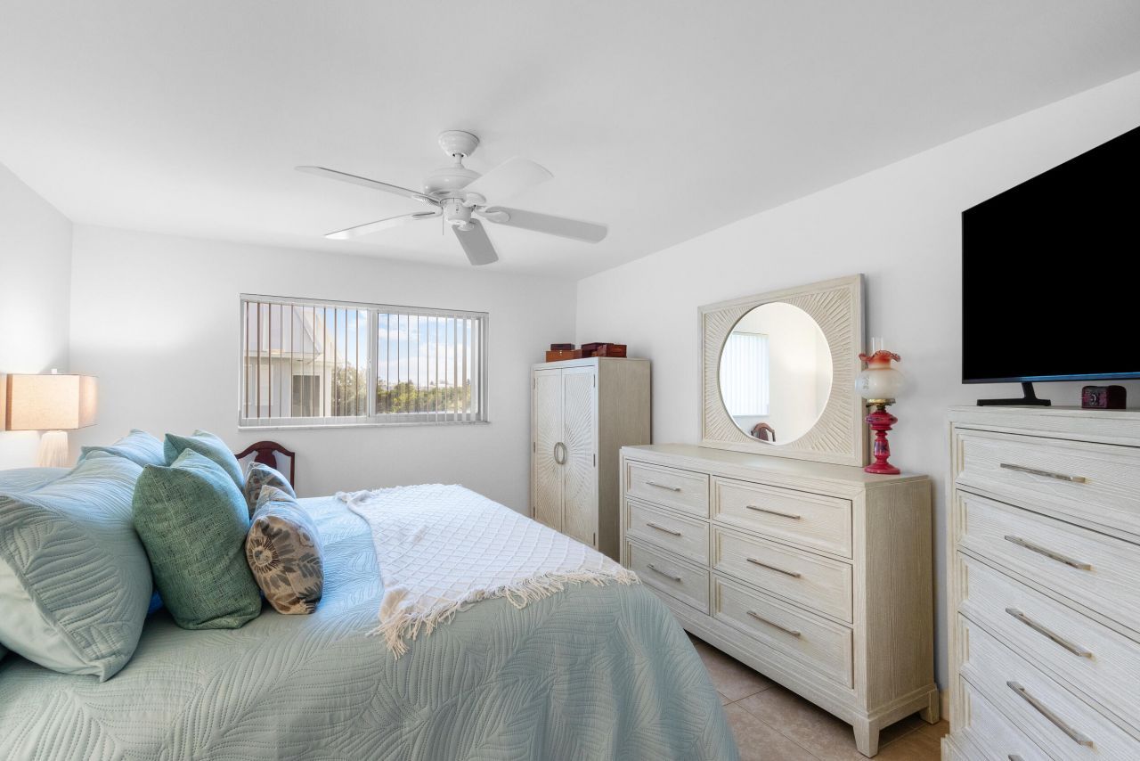 7 Colonial Club Drive, Unit 300, Boynton Beach, FL 33435 Photo