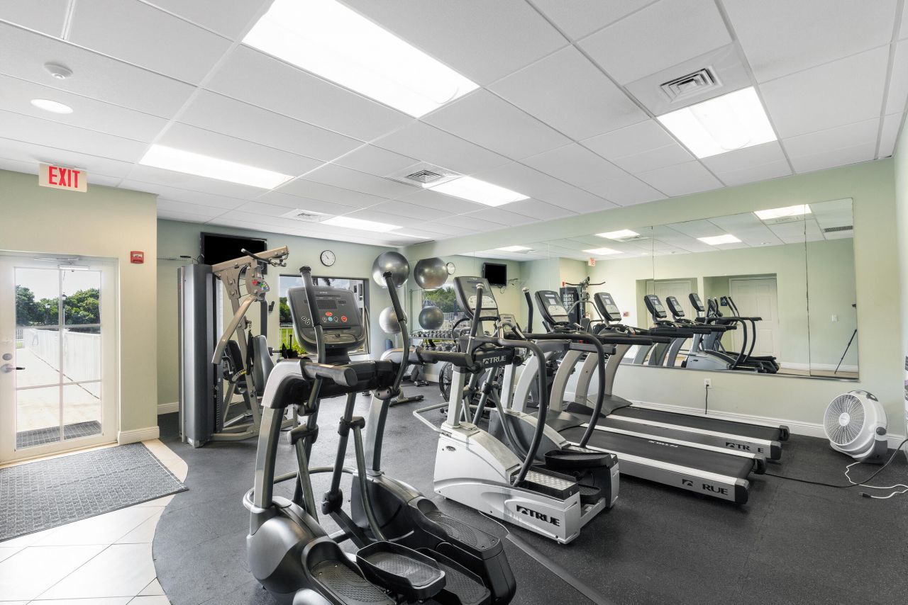 7 Colonial Club Drive, Unit 300, Boynton Beach, FL 33435 Photo