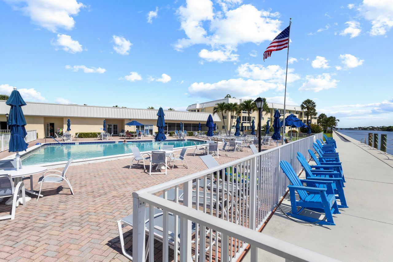 7 Colonial Club Drive, Unit 300, Boynton Beach, FL 33435 Photo