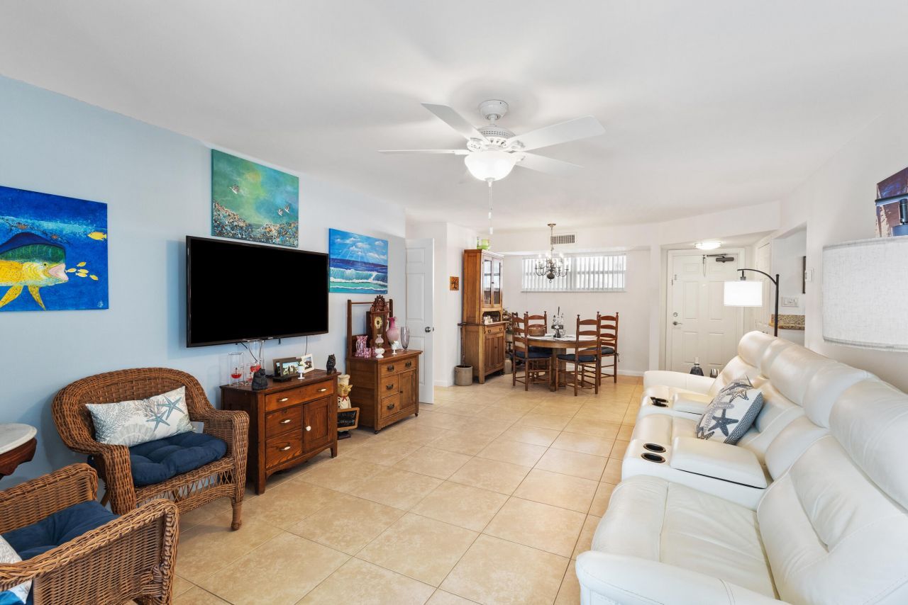 7 Colonial Club Drive, Unit 300, Boynton Beach, FL 33435 Photo