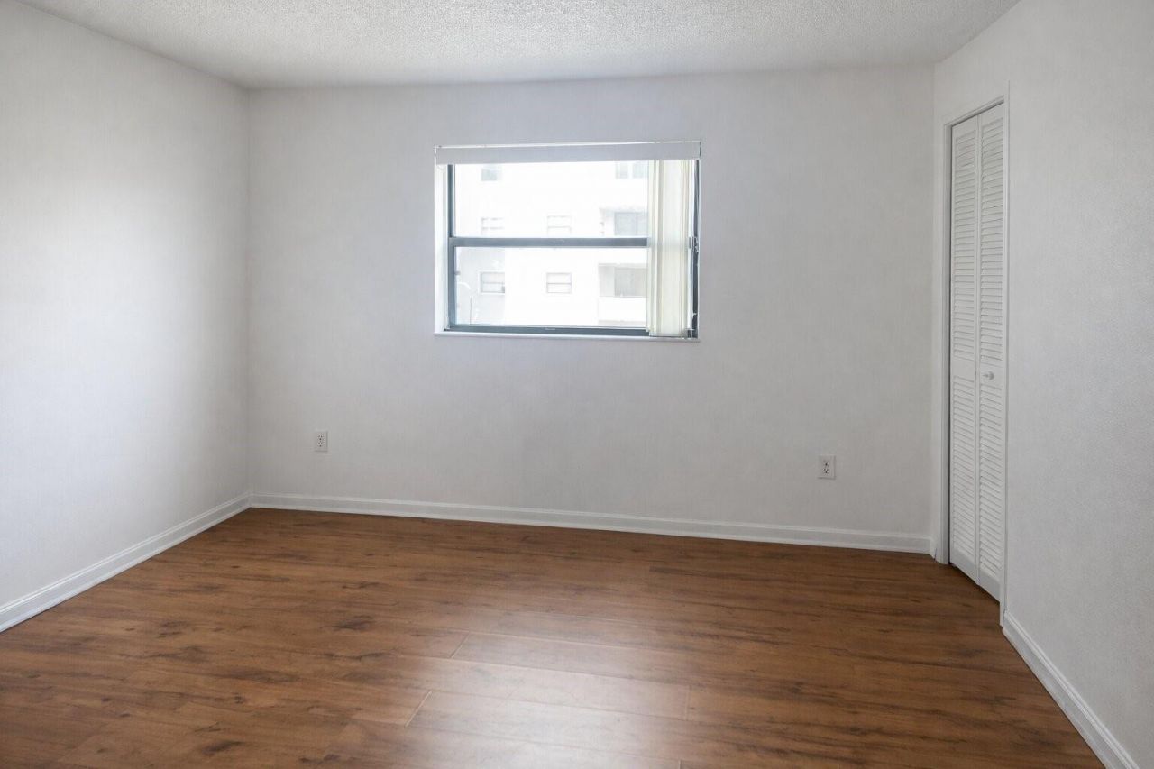 8185 NW 7th Street, Unit 214, Miami, FL 33126 Photo