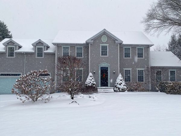 15 Crestview Dr, Deerfield, MA 01373