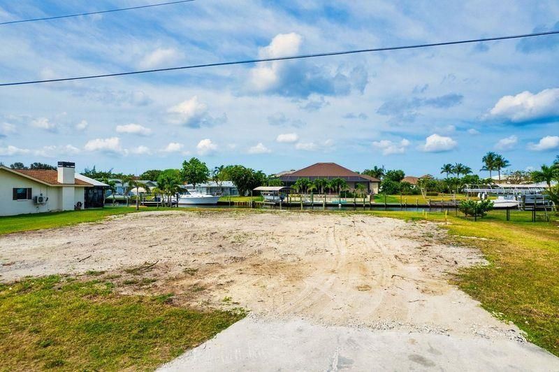 122 Placid Dr, Fort Myers, FL 33919 Photo