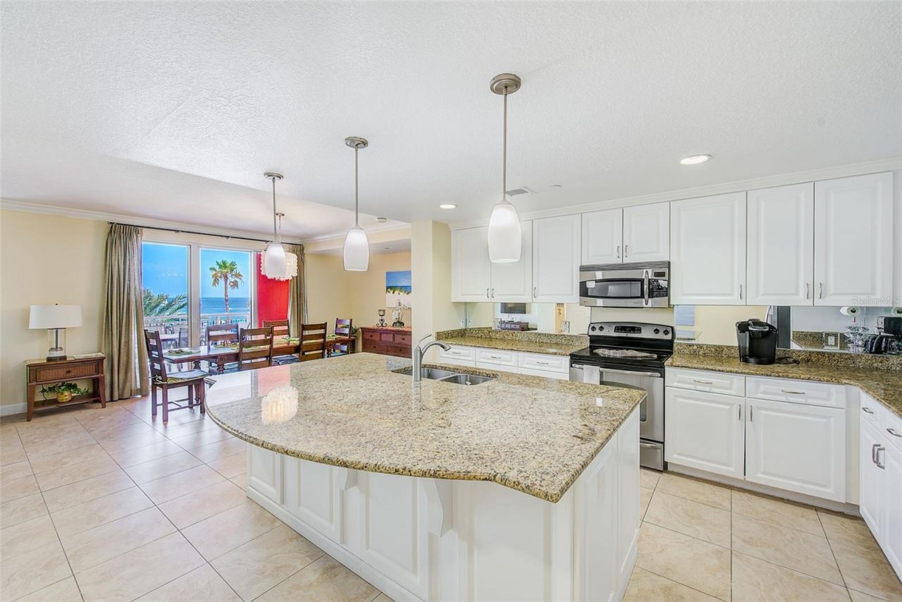 301 S Gulfview Boulevard, Unit 301, Clearwater Beach, FL 33767 Photo