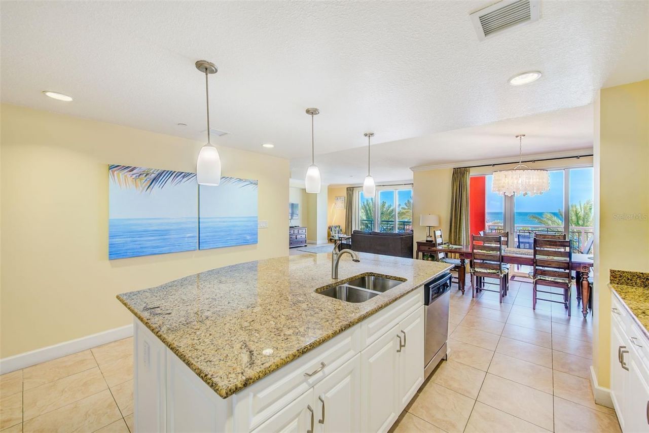 301 S Gulfview Boulevard, Unit 301, Clearwater Beach, FL 33767 Photo