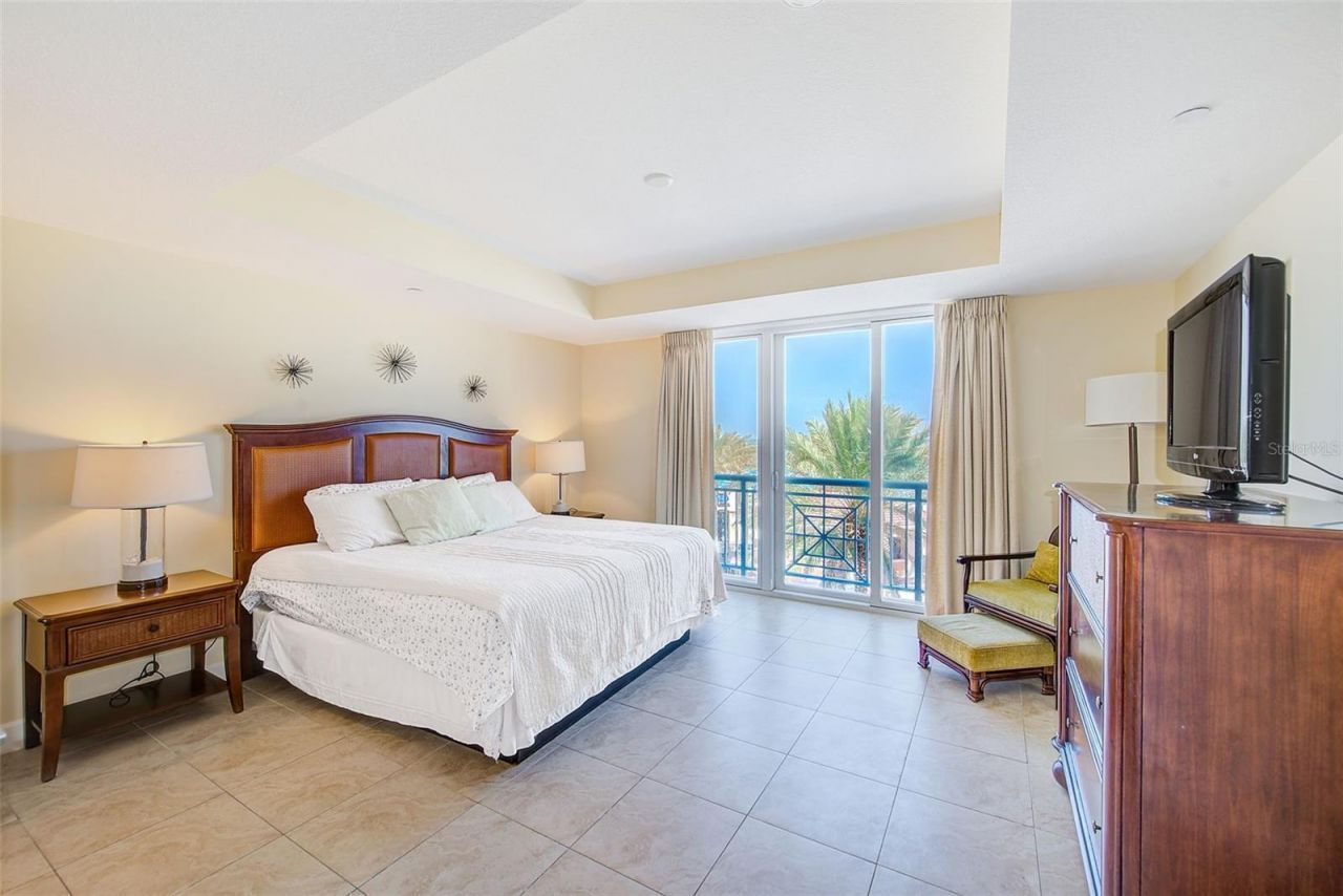 301 S Gulfview Boulevard, Unit 301, Clearwater Beach, FL 33767 Photo