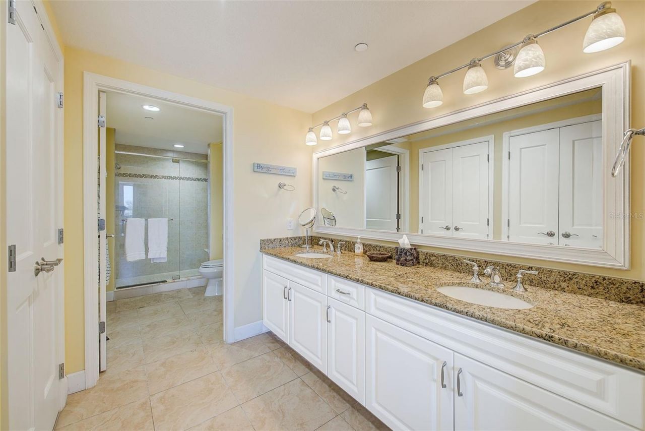 301 S Gulfview Boulevard, Unit 301, Clearwater Beach, FL 33767 Photo