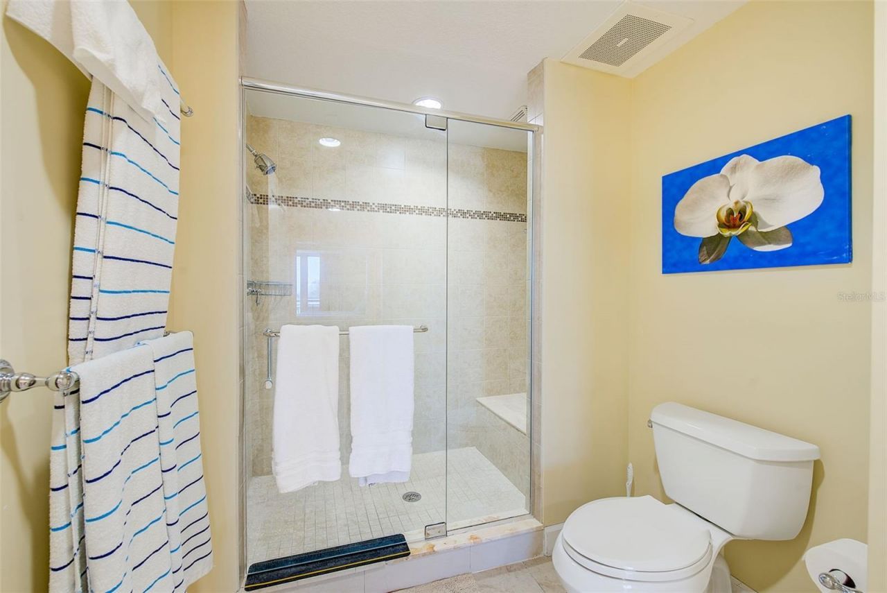 301 S Gulfview Boulevard, Unit 301, Clearwater Beach, FL 33767 Photo