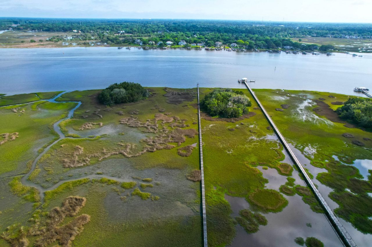 1452 Mcpherson Landing Photo 22