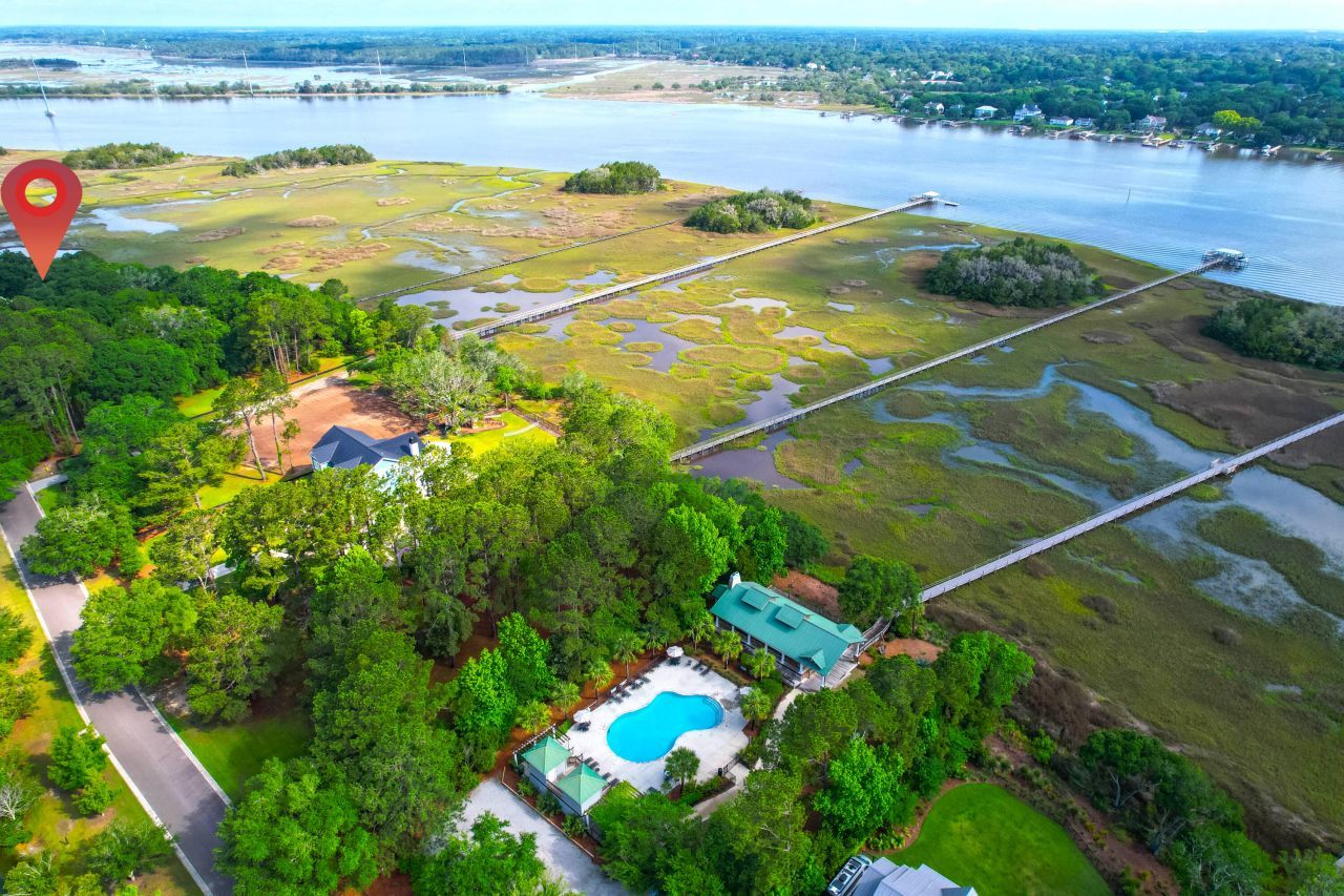 1452 Mcpherson Landing Photo 32