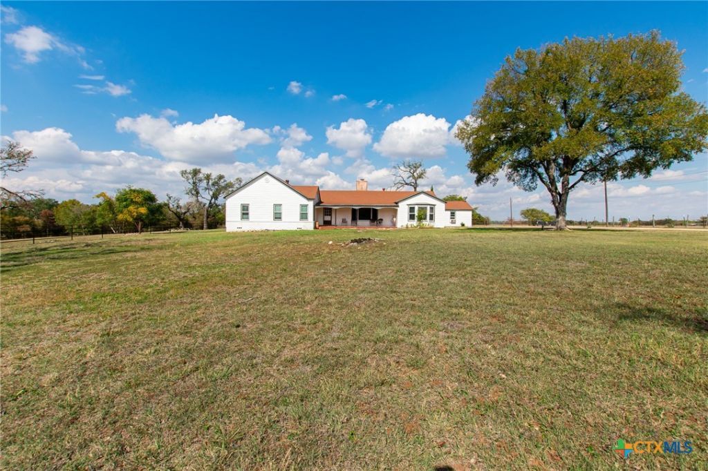 4417 S Pea Ridge Road, Temple, TX 76502 Main Photo
