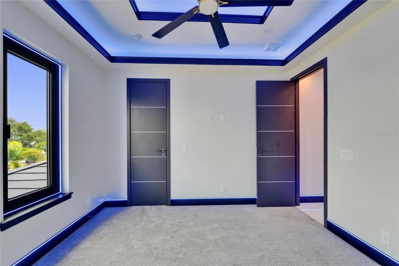 6530 Simone Shores Circle, Apollo Beach, FL 33572 Photo