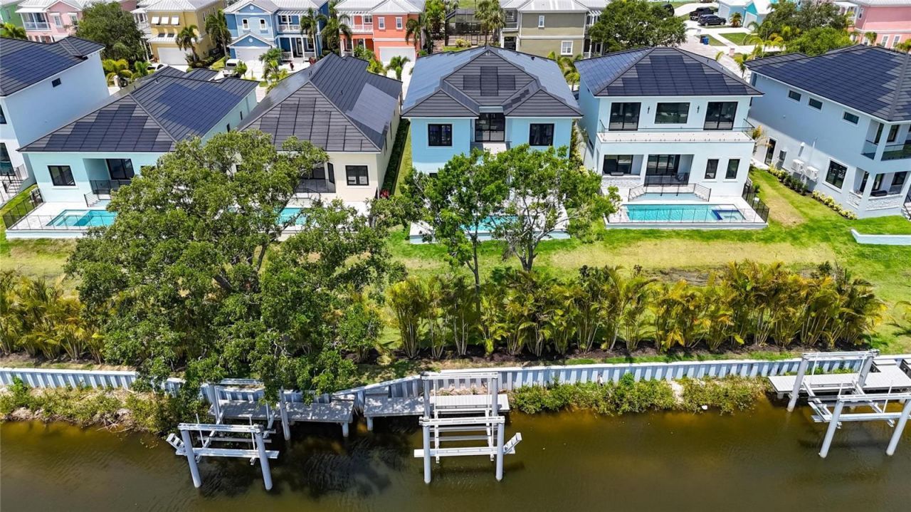 6530 Simone Shores Circle, Apollo Beach, FL 33572 Photo