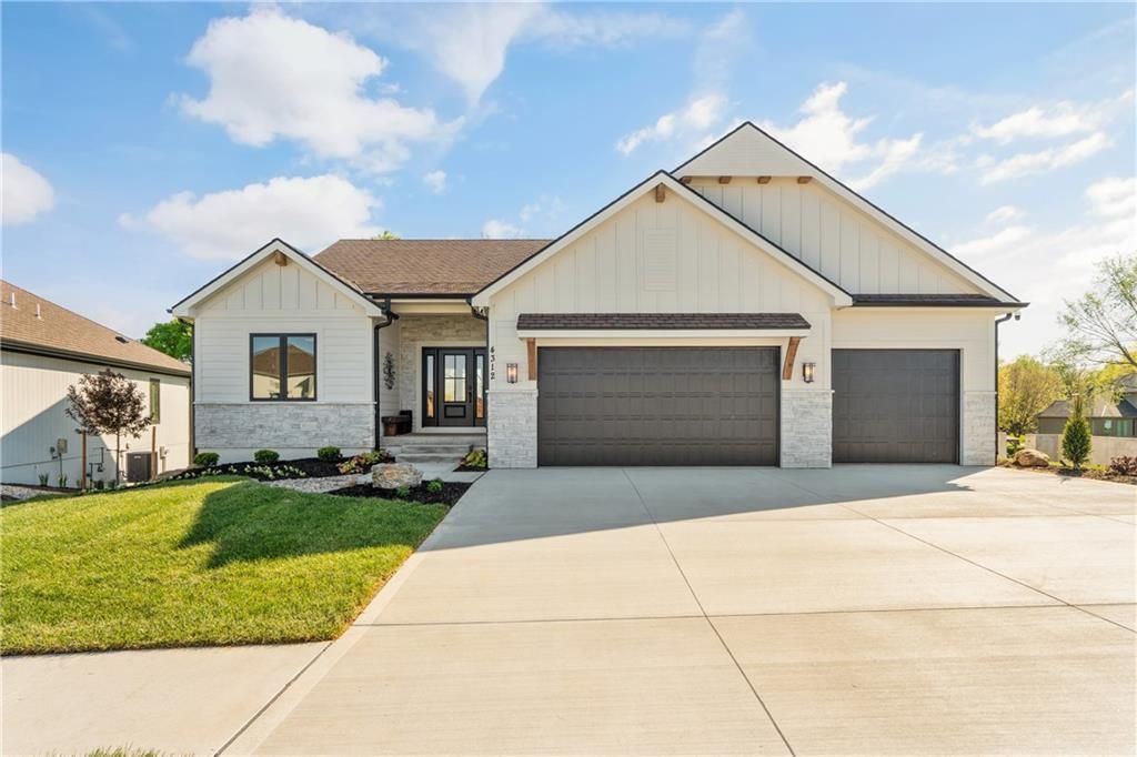 1500 NE Park Springs Terrace, Lees Summit, MO 64064 Main Photo