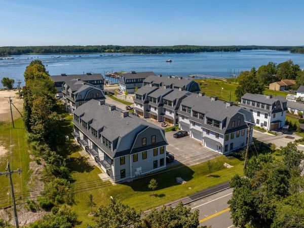18 LITTLE BAY Drive, Dover, NH 03820