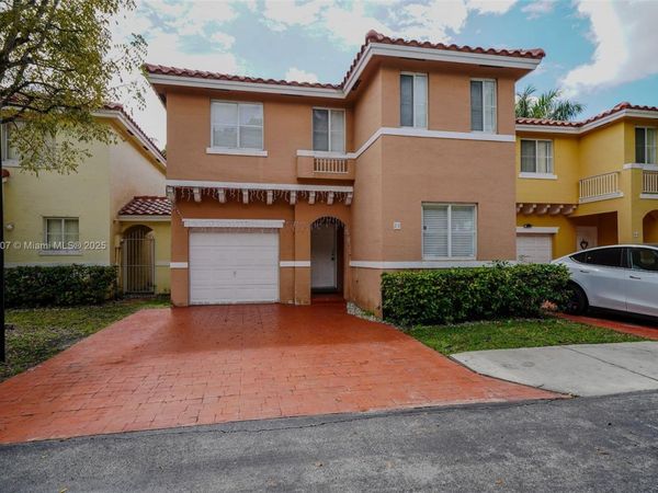 14816 SW 104th St, Unit 85, Miami, FL 33196