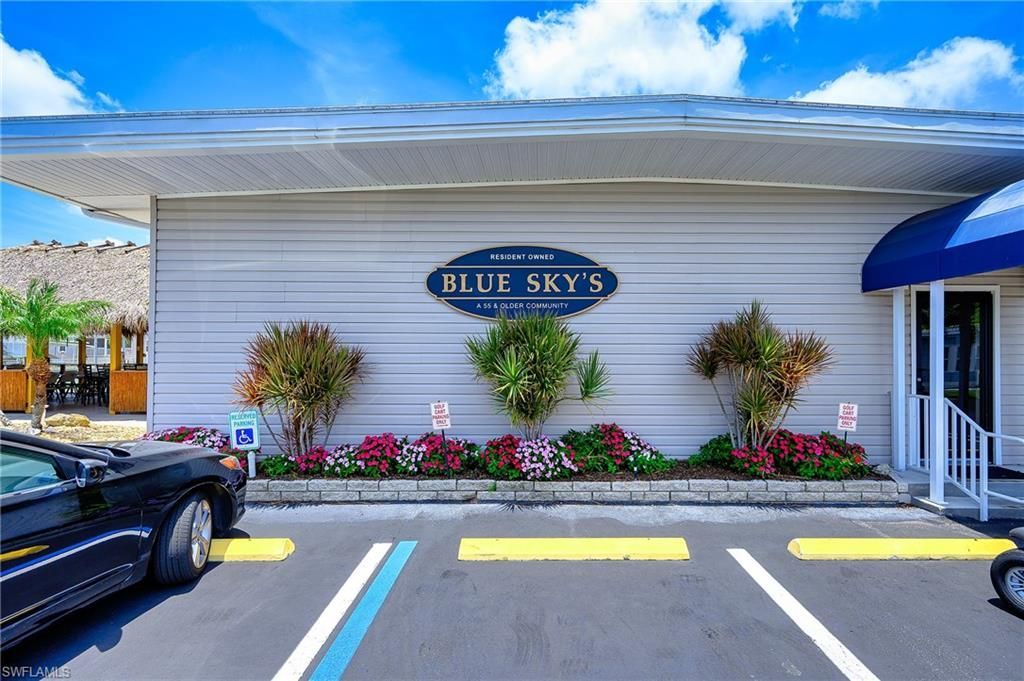 149 Kim Dr, Unit 149, Naples, FL 34104 Photo