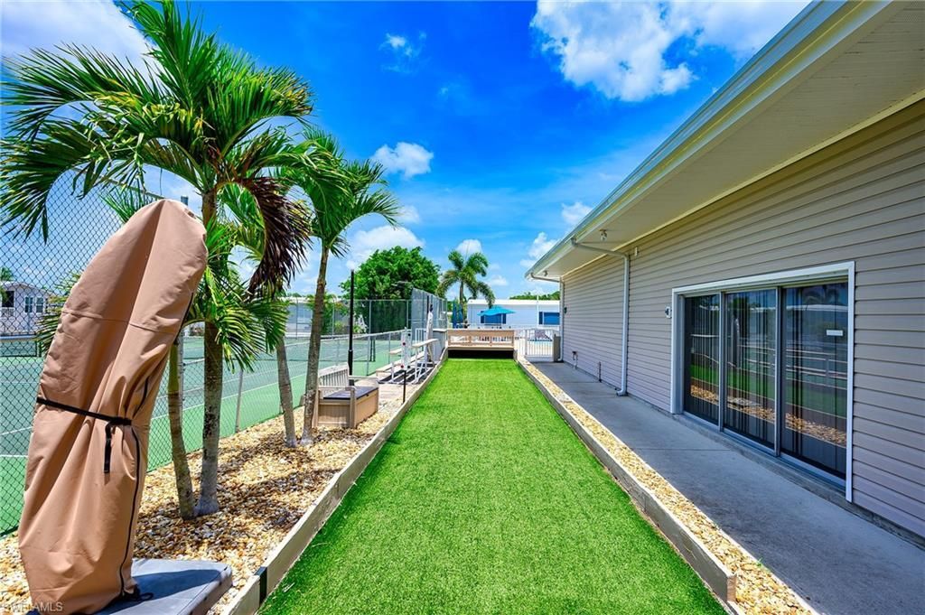 149 Kim Dr, Unit 149, Naples, FL 34104 Photo