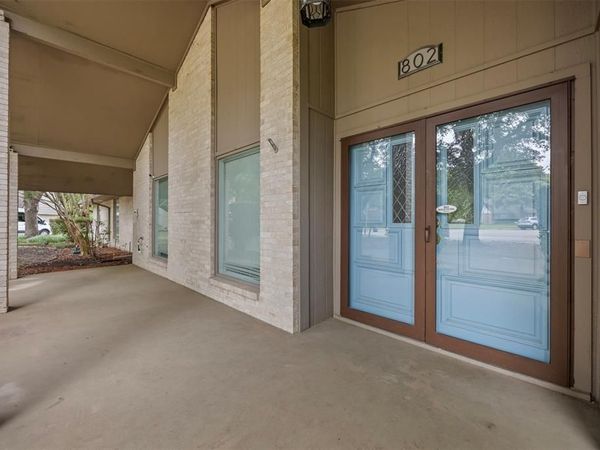 802 Rock Canyon Drive, Duncanville, TX 75137