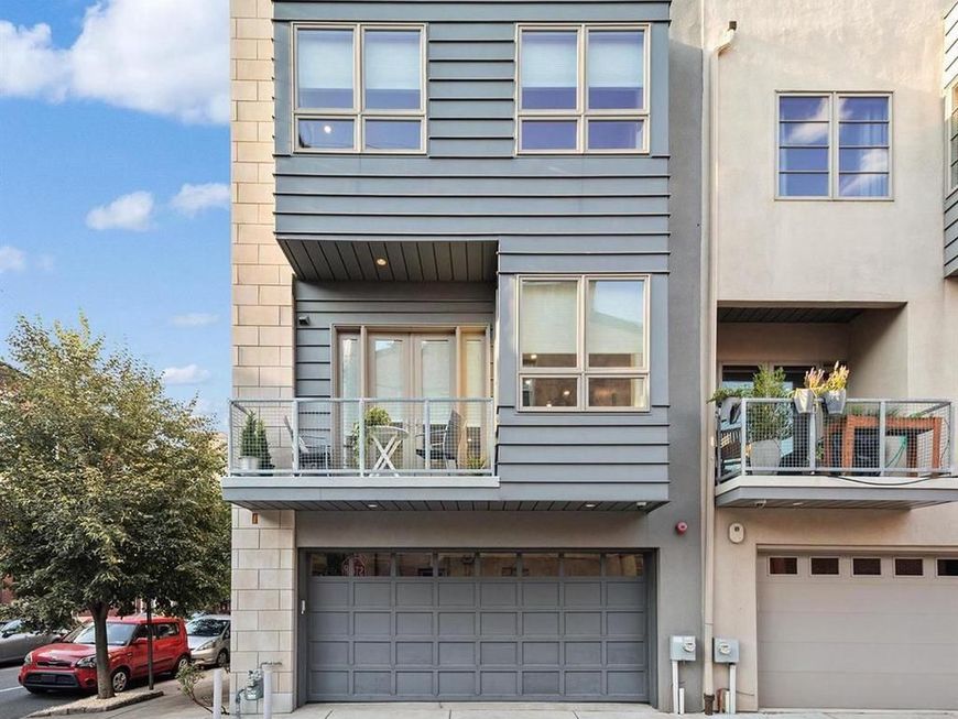 707 S 15th Street, Philadelphia, PA 19146 Main Photo