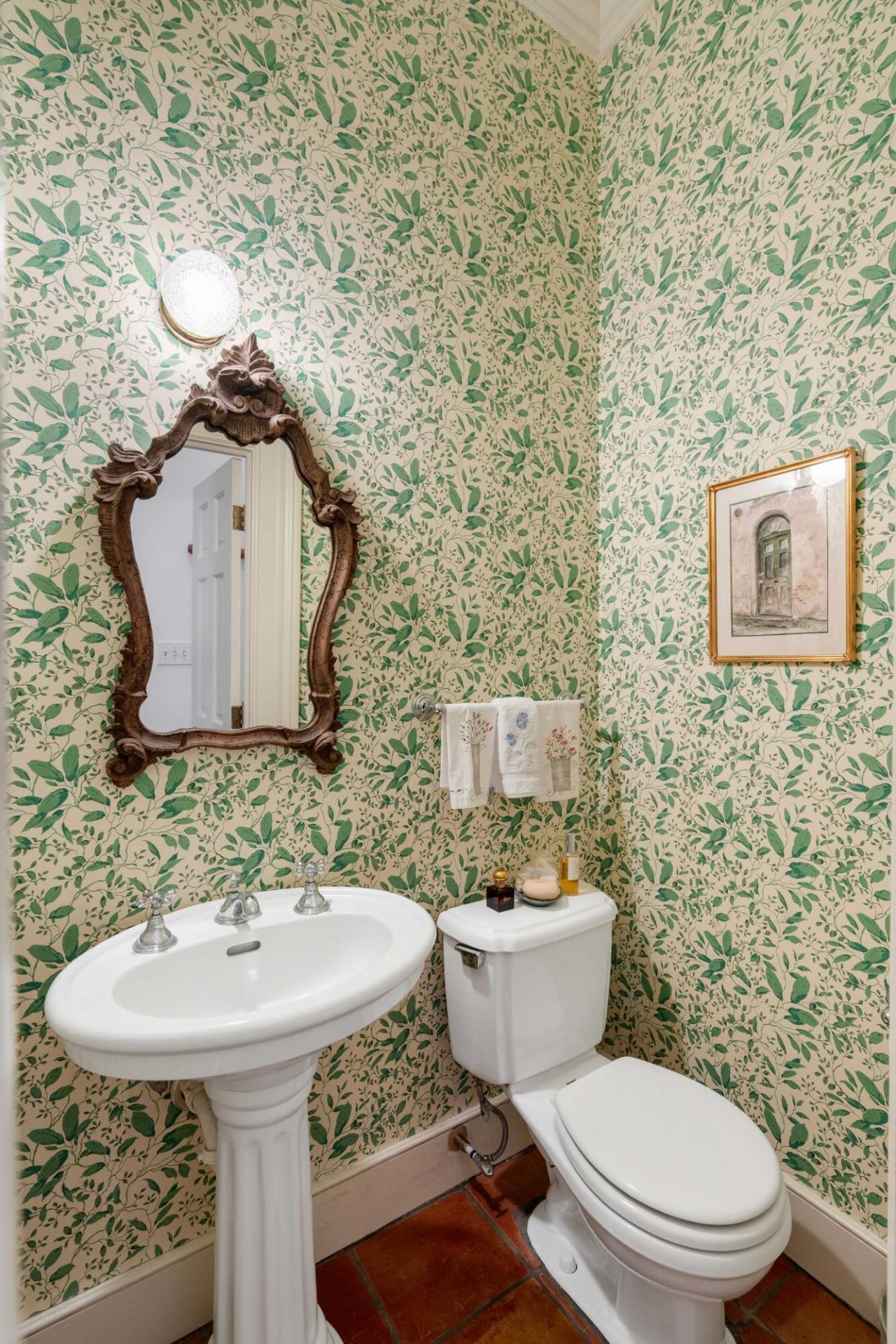 16 Trumbo Street Photo 17