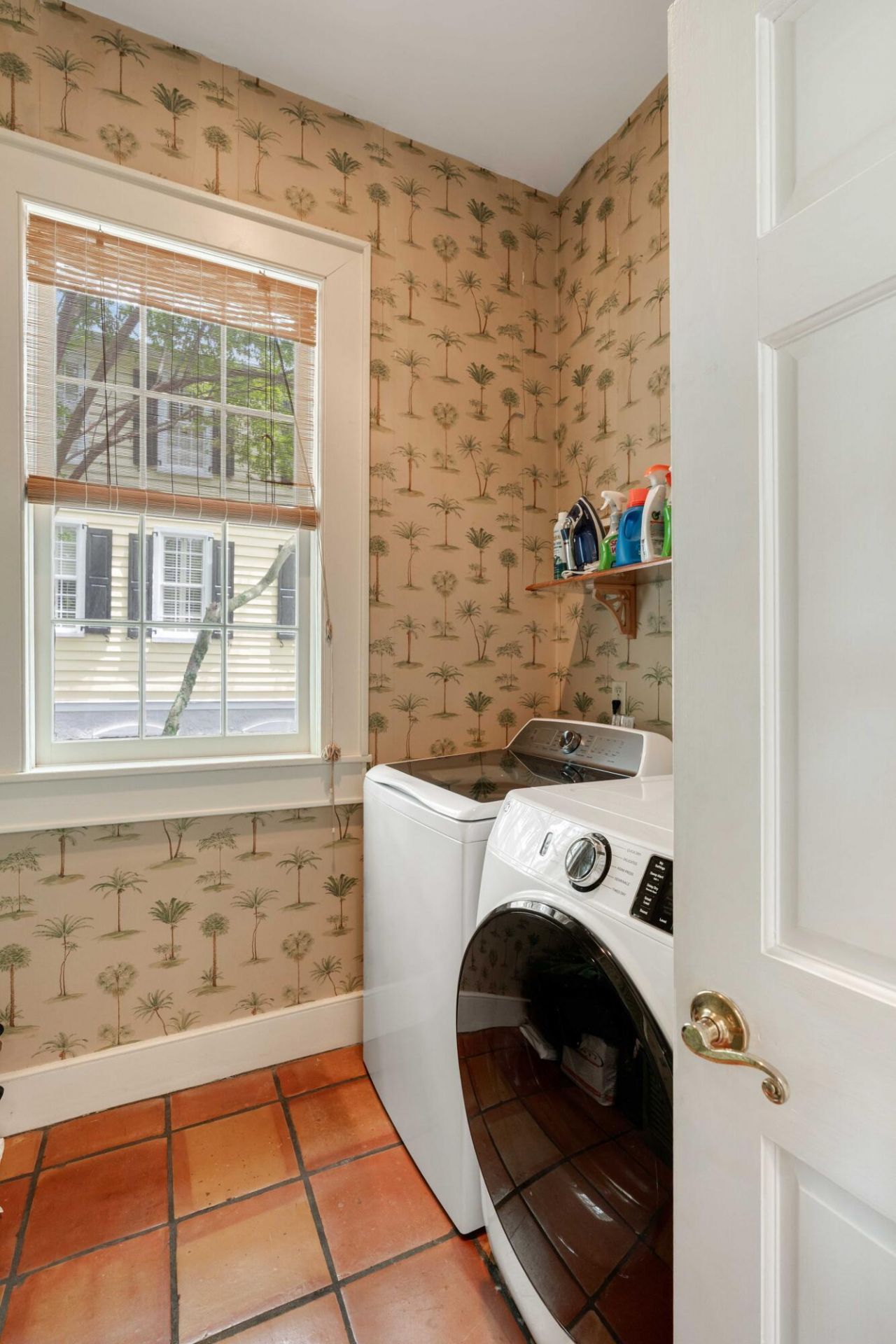 16 Trumbo Street Photo 18