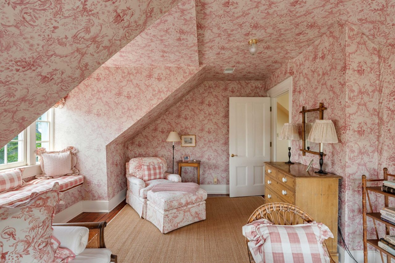 16 Trumbo Street Photo 34