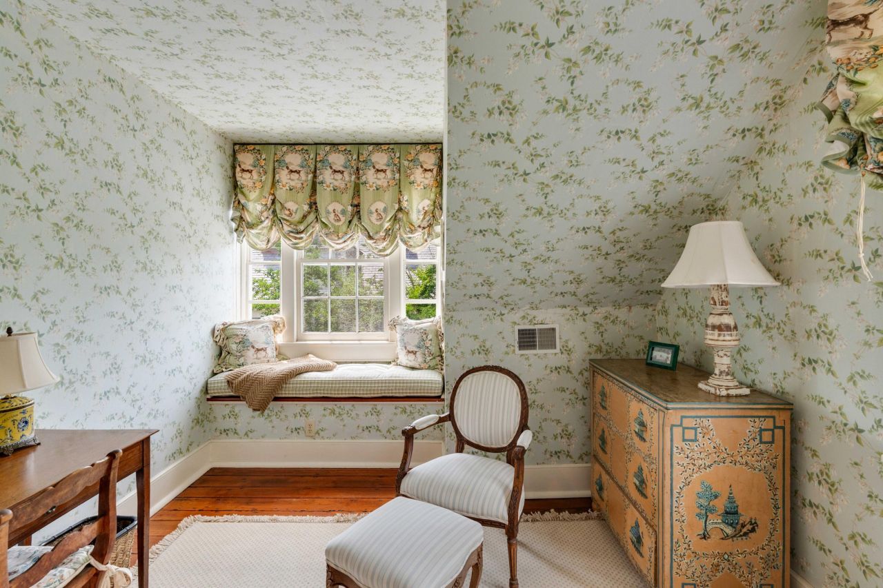 16 Trumbo Street Photo 37