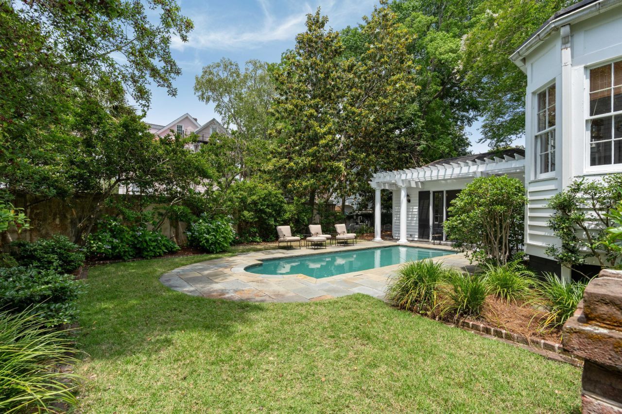 16 Trumbo Street Photo 43