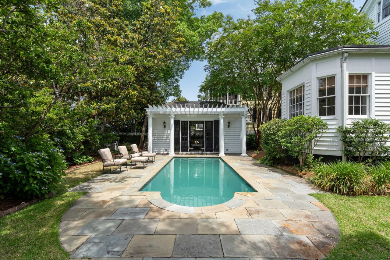 16 Trumbo Street Photo 44