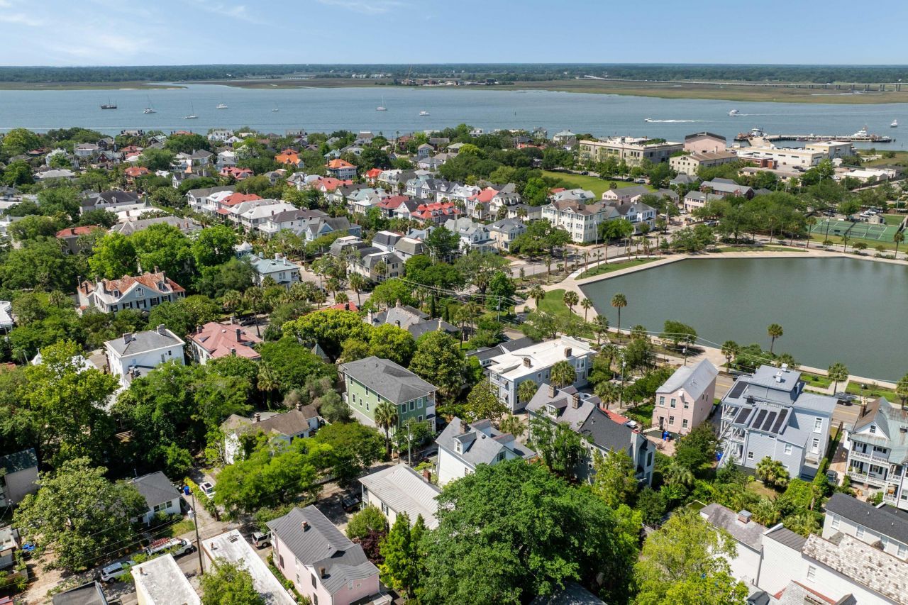 16 Trumbo Street Photo 54