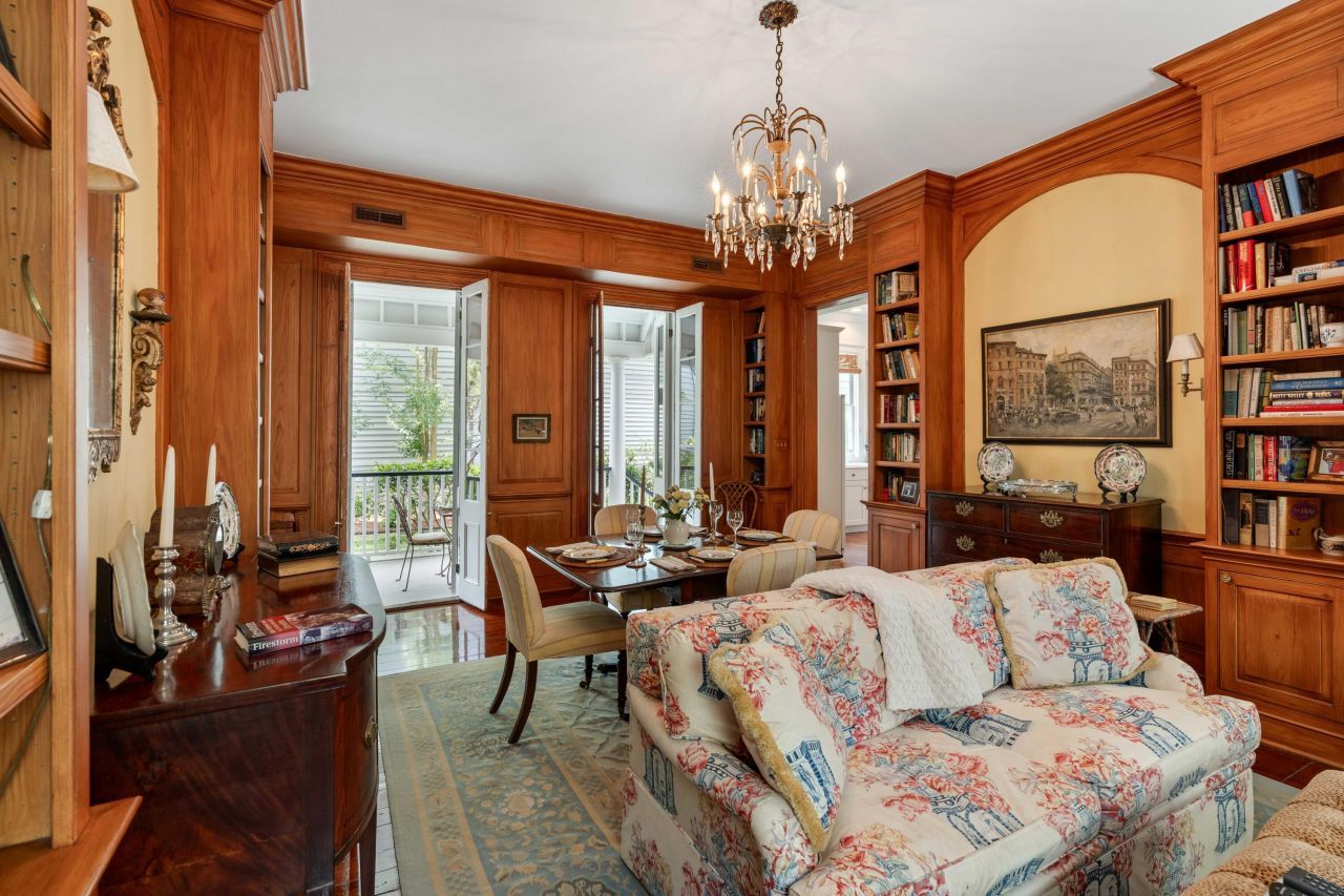 16 Trumbo Street Photo 7