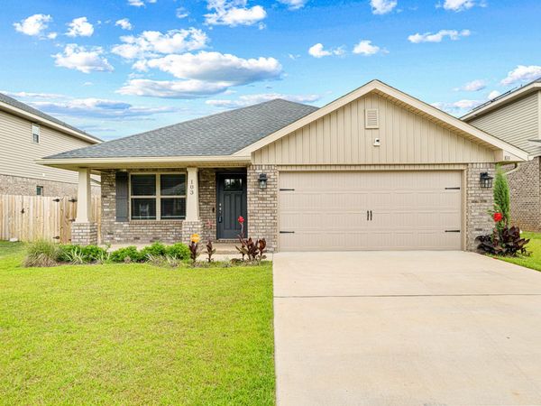 103 Ridgeway Circle, Crestview, FL 32536
