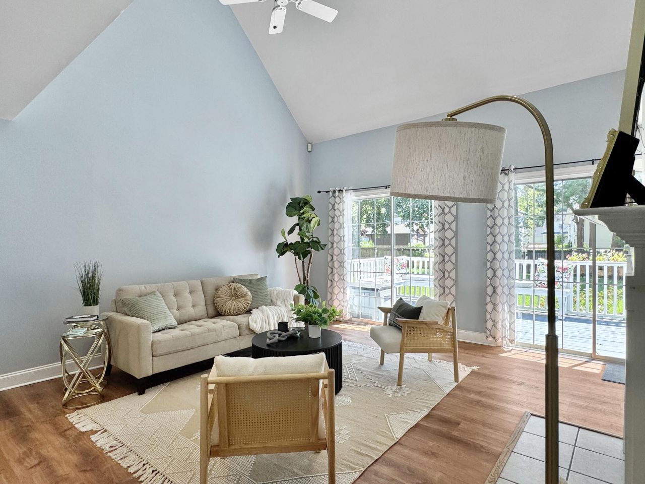 1005 Trotters Boulevard Photo 11