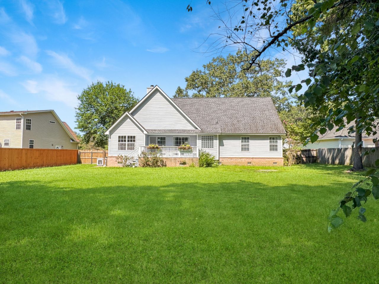 1005 Trotters Boulevard Photo 44