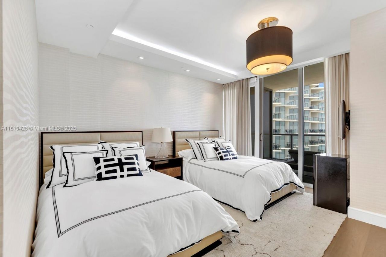 9701 Collins Ave, Unit 2403S, Bal Harbour, FL 33154 Photo