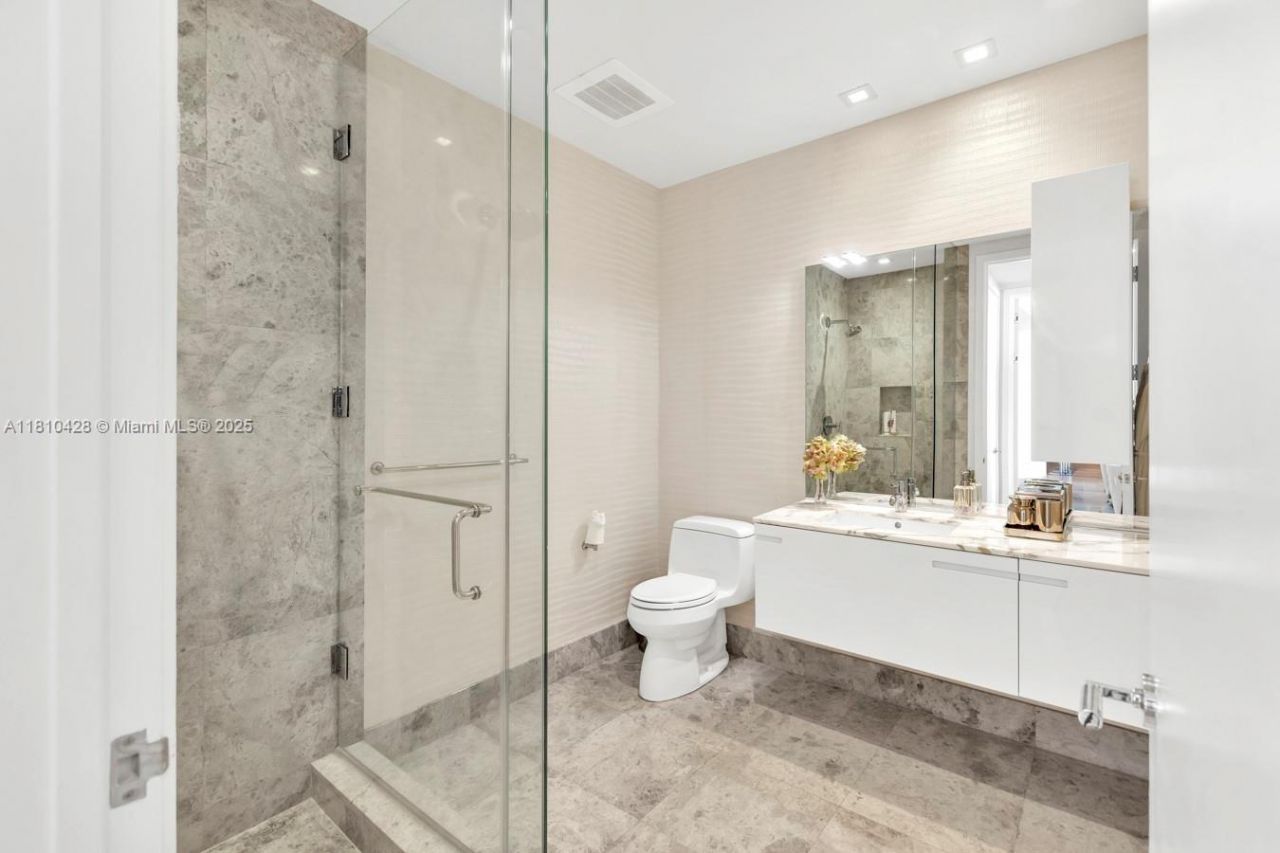 9701 Collins Ave, Unit 2403S, Bal Harbour, FL 33154 Photo