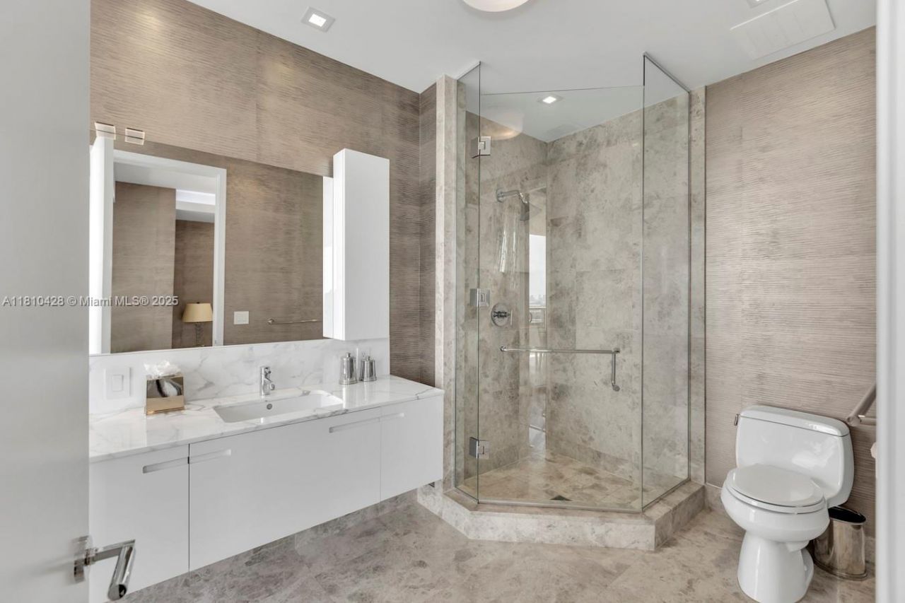 9701 Collins Ave, Unit 2403S, Bal Harbour, FL 33154 Photo