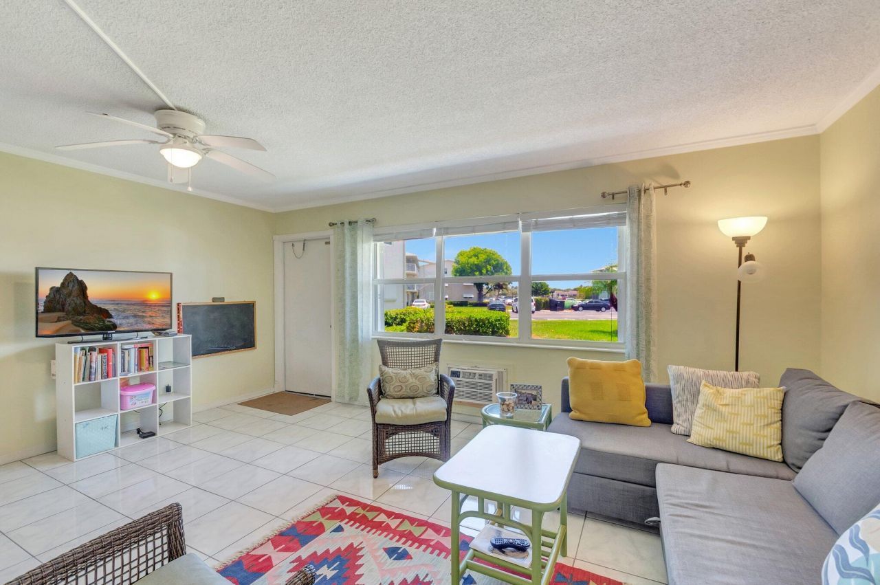 210 Horizons E, Unit 103, Boynton Beach, FL 33435 Photo