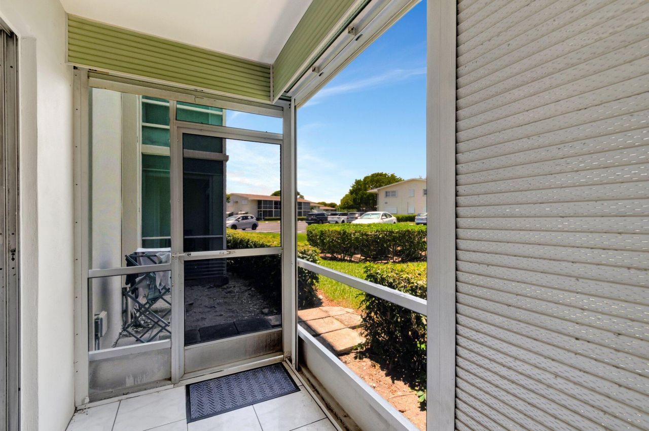 210 Horizons E, Unit 103, Boynton Beach, FL 33435 Photo