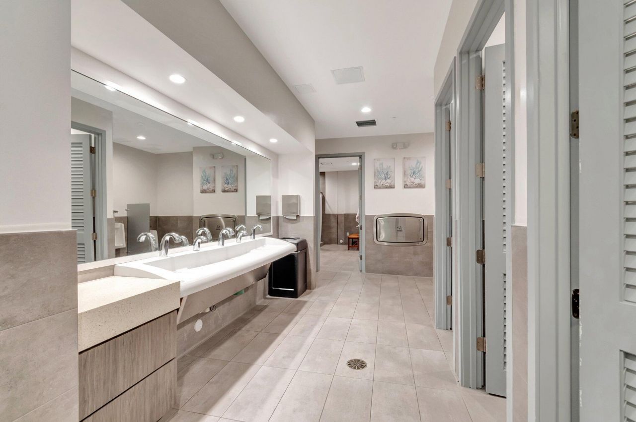 210 Horizons E, Unit 103, Boynton Beach, FL 33435 Photo