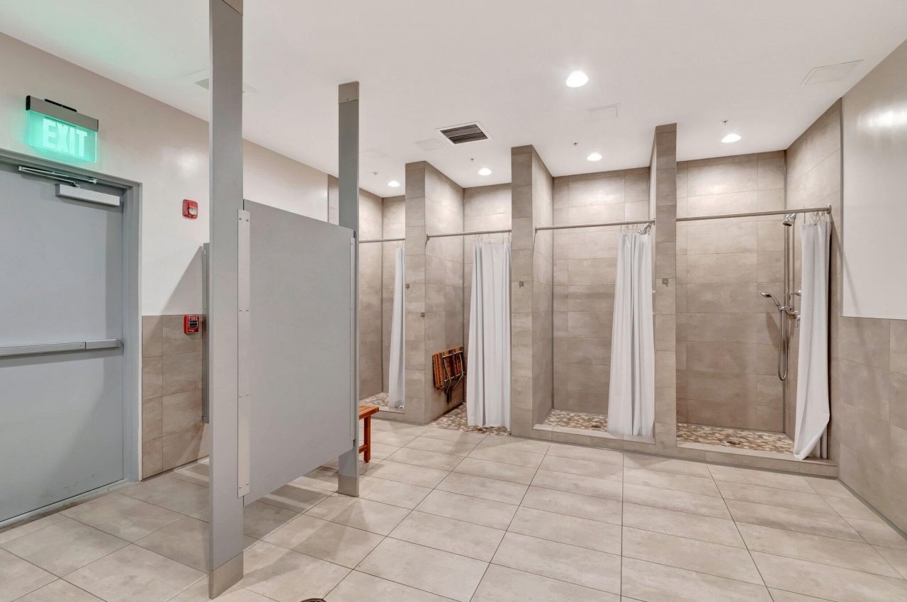 210 Horizons E, Unit 103, Boynton Beach, FL 33435 Photo