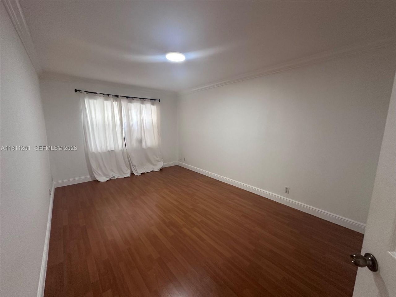 8290 Lake Dr, Unit 502, Doral, FL 33166 Photo