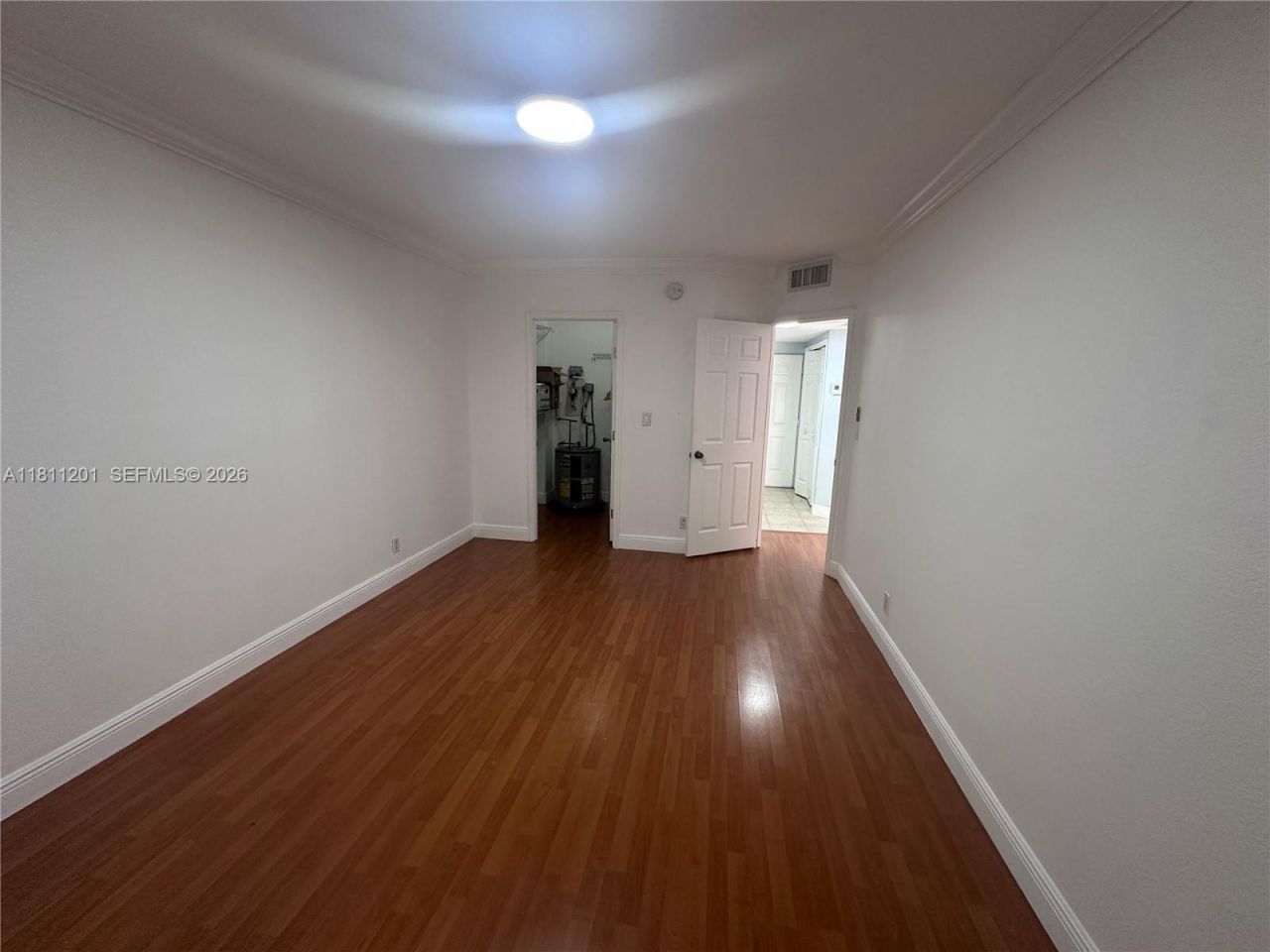 8290 Lake Dr, Unit 502, Doral, FL 33166 Photo