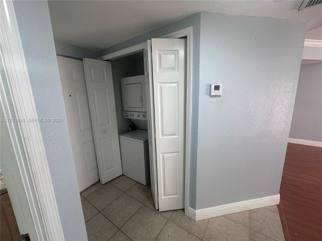 8290 Lake Dr, Unit 502, Doral, FL 33166 Photo