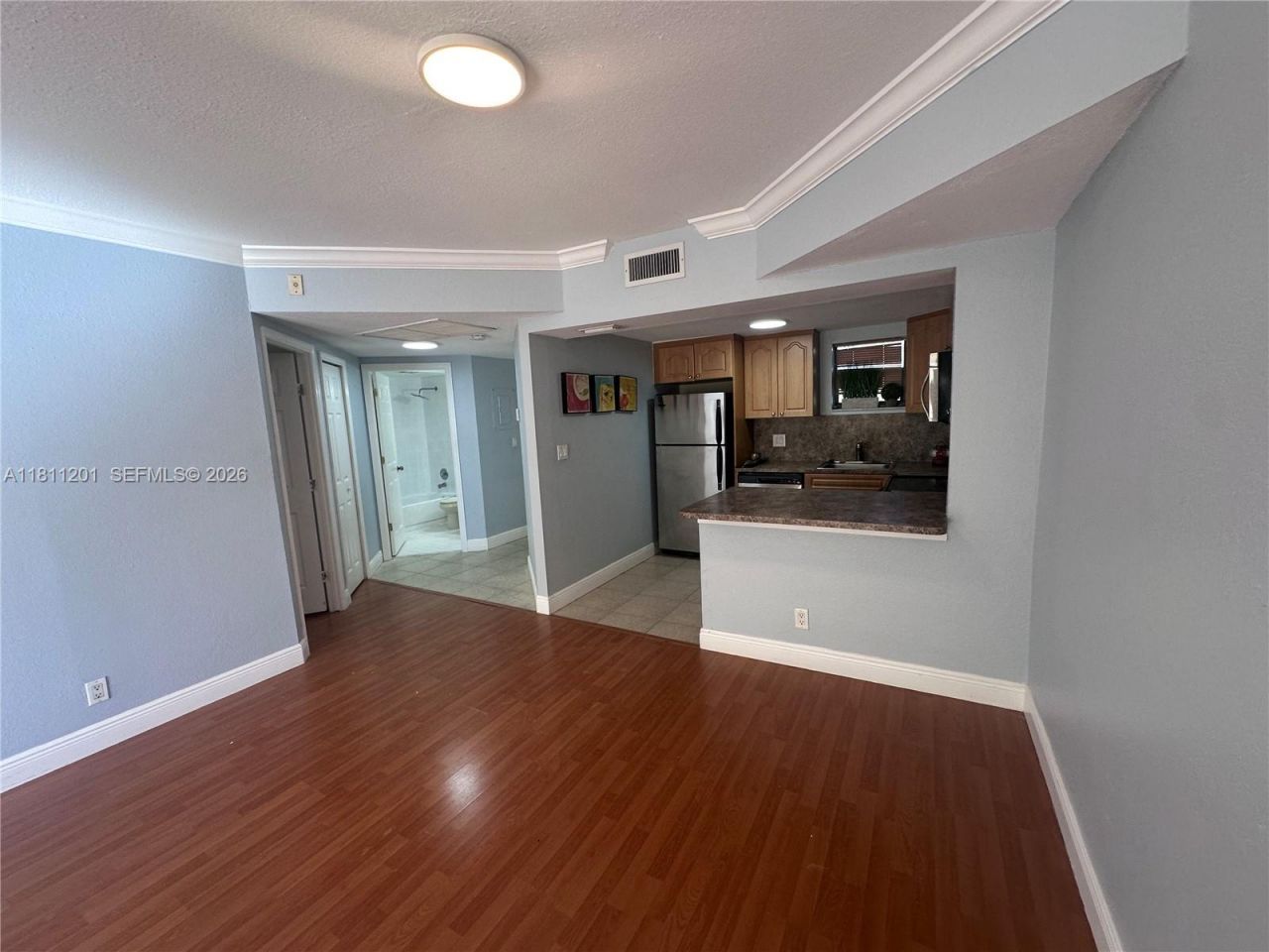 8290 Lake Dr, Unit 502, Doral, FL 33166 Photo