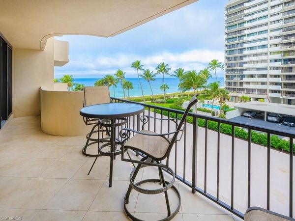 4001 Gulf Shore BLVD N, Unit 302, NAPLES, FL 34103
