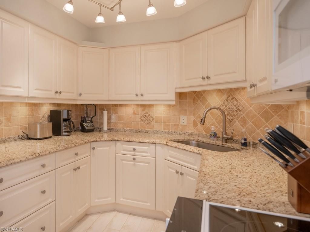 4001 Gulf Shore Blvd N, Unit 302, Naples, FL 34103 Photo