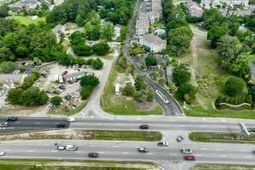 .42 Highway 17 North photo 4