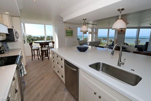 4041 Gulf Shore Blvd N, Unit 301, Naples, FL 34103 Photo